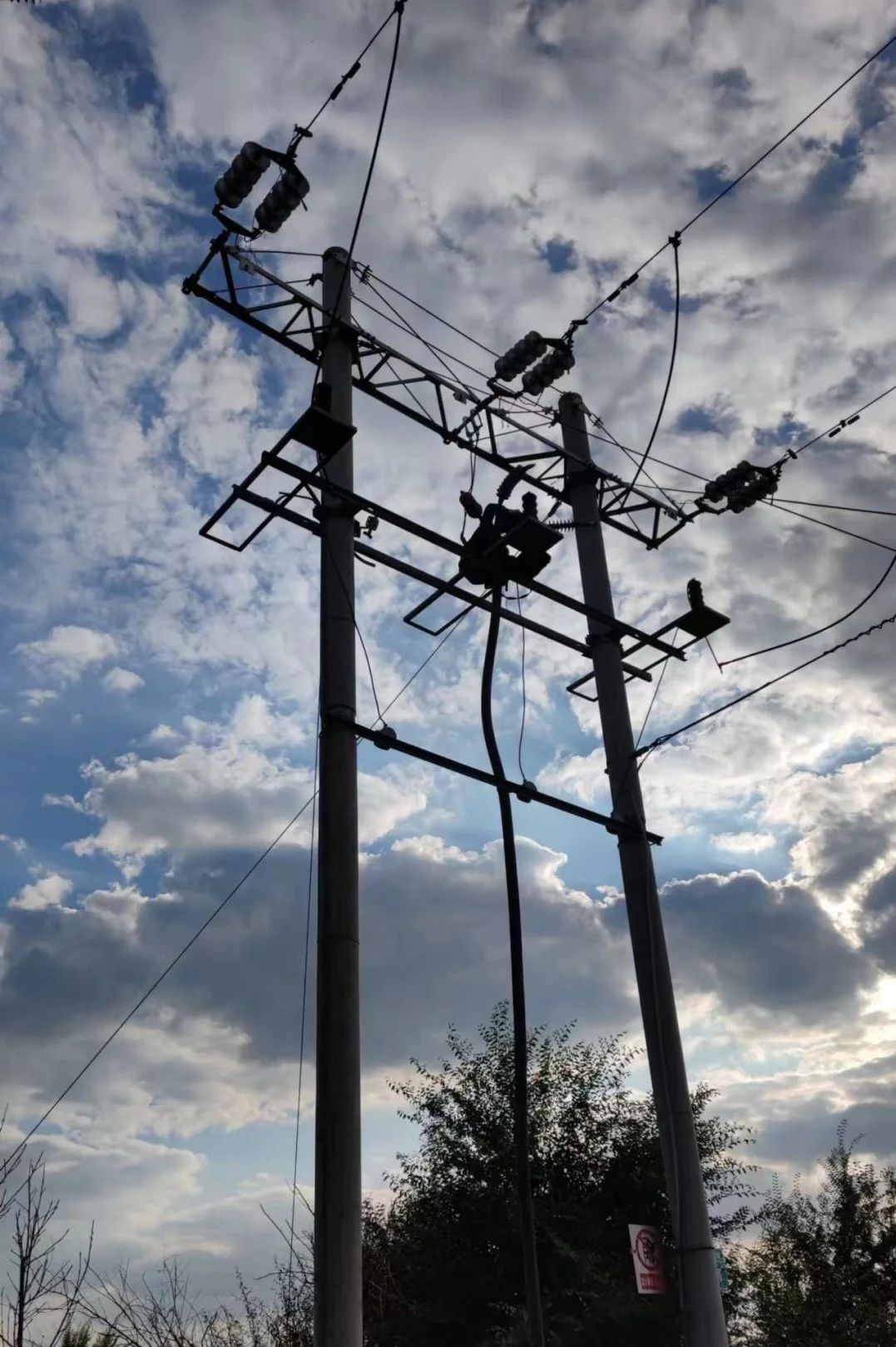 康高特Ronaldo高能量<a href='http://m.bangwoyin.com/Ppzq/ersted.html'>電纜故障定位儀</a> 現(xiàn)場準(zhǔn)確檢測35kv電纜故障點(diǎn)