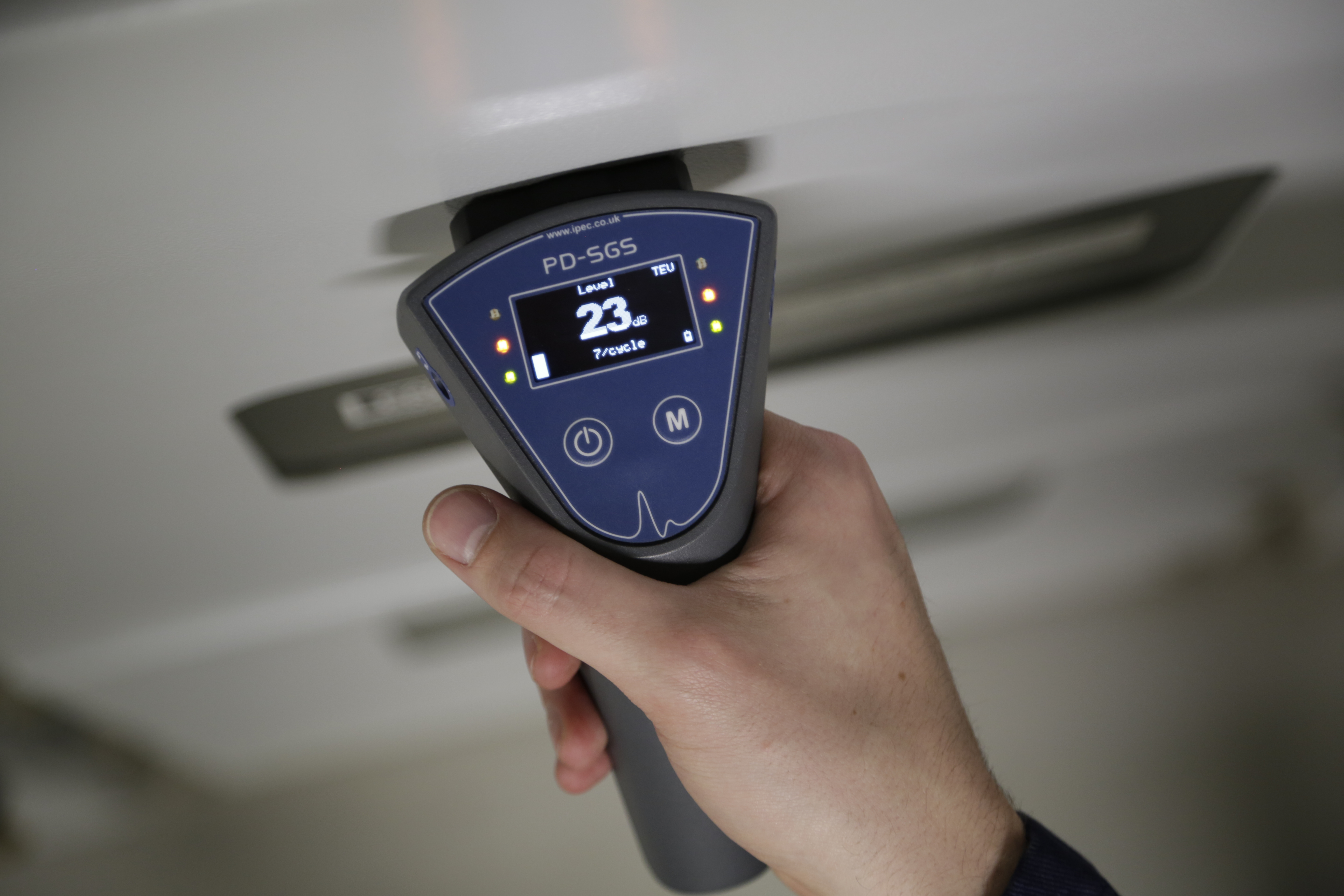 PD-DETECTOR手持式多功能局放檢測儀